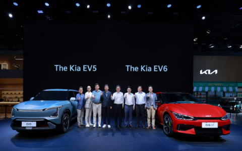 起亚电动化新时刻：EV6上市，EV5开启预售
