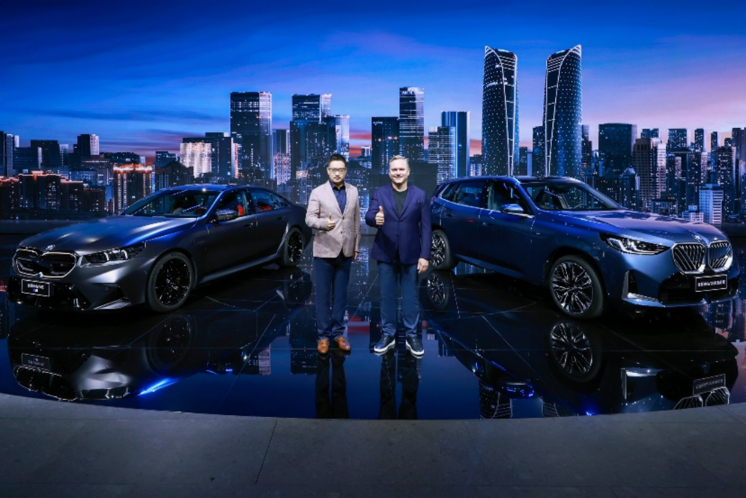 全新BMW M5策马领衔，宝马集团13款新车闪耀成都车展